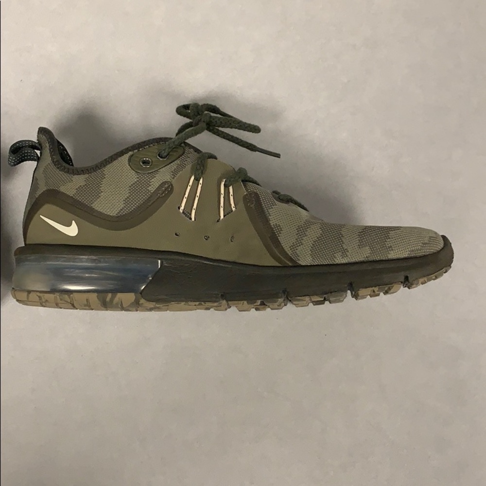 Nike Airmax Sequence 3 Size 8.5 - image 7